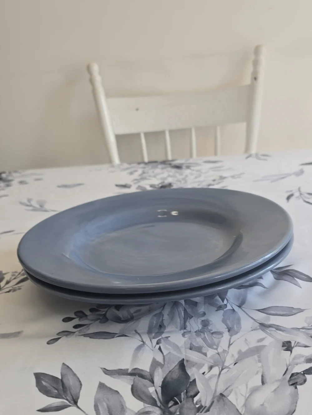 Vintage Pottery Barn Set Of 2 Sausalito Blue Dinner Plates Chargers 12